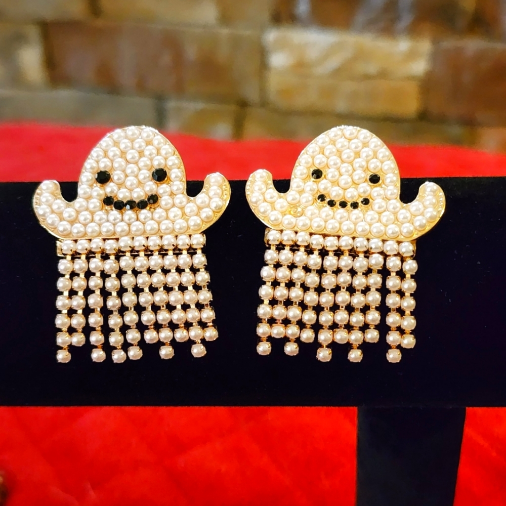 Adorable Pearl Ghost Earrings